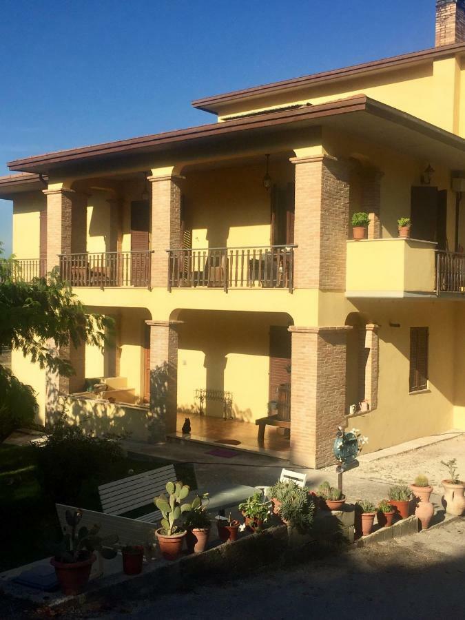 Il Girasole Daire Castel Ritaldi Dış mekan fotoğraf